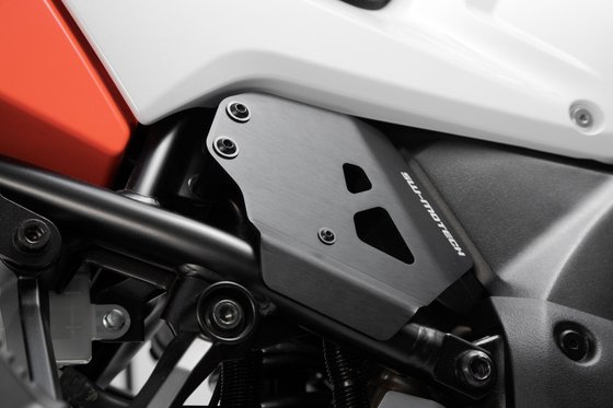 DL 1050 V-STROM (2020 - 2022) black side cover for suzuki v-strom 1050 | SW-MOTECH